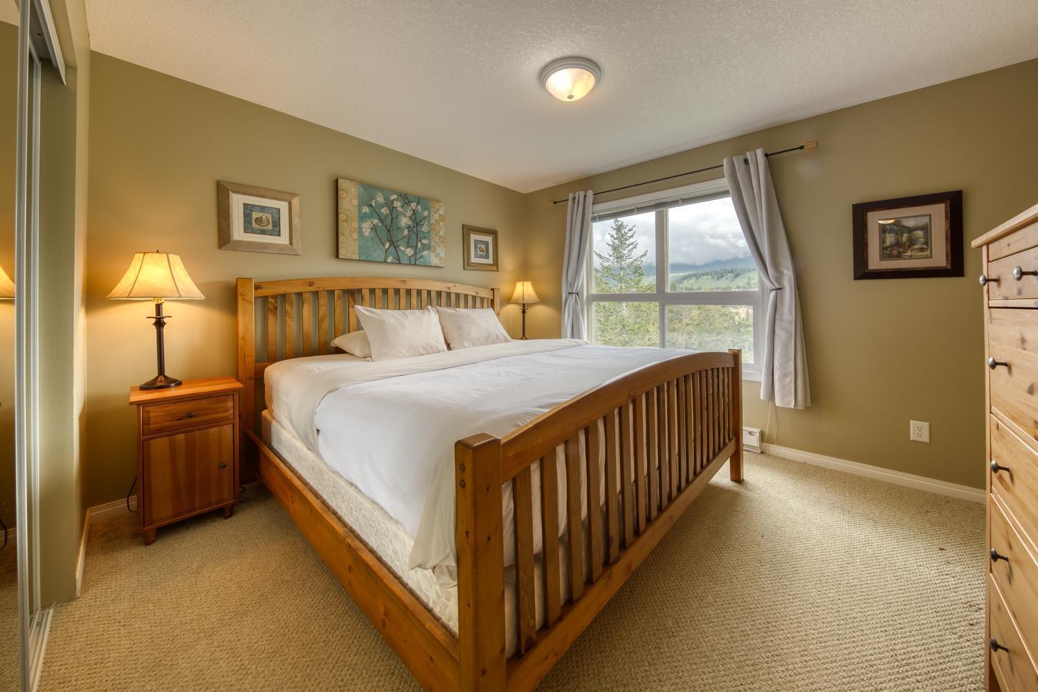 The Peaks 3 Bedroom Mountain View Condo Radium Hot Springs Exteriör bild