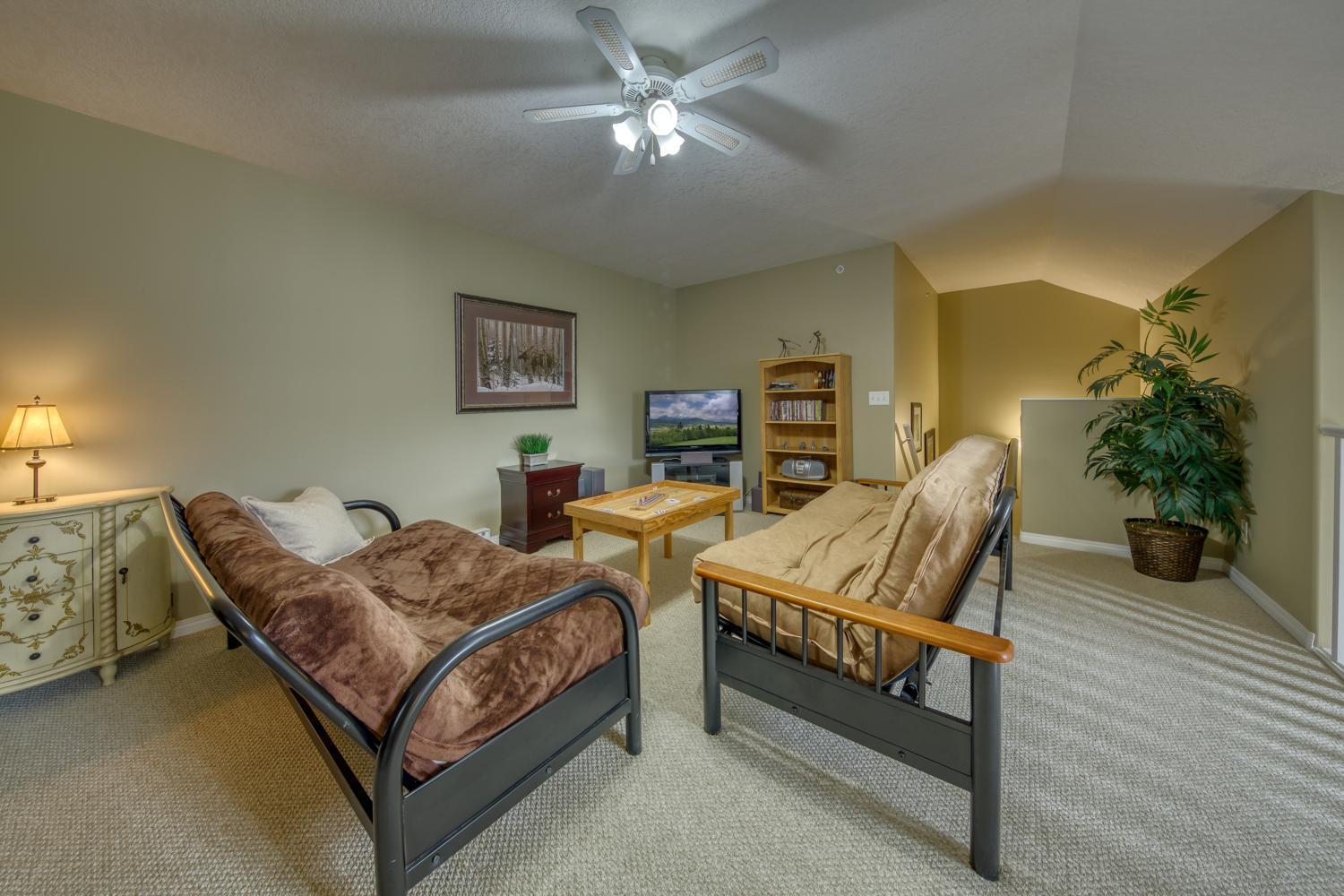 The Peaks 3 Bedroom Mountain View Condo Radium Hot Springs Exteriör bild